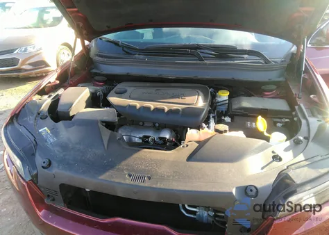 2019 Jeep Cherokee Latitude Fwd z USA, uszkodzony, nr VIN 1C4PJLCB5KD377008